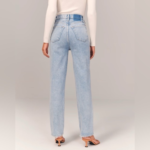 Abercrombie Criss Cross Jean - Picture 2 of 6